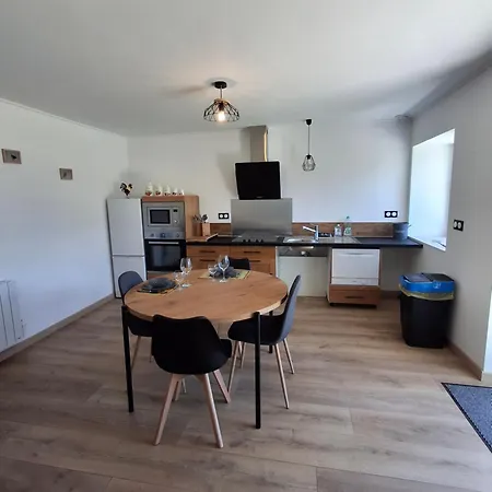 Petit De Carbonies *