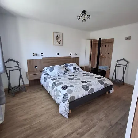 Petit De Carbonies Saint-Félix-de-Lunel